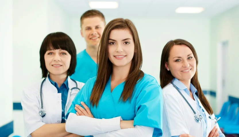 команда врачей скорой психиатрической помощи